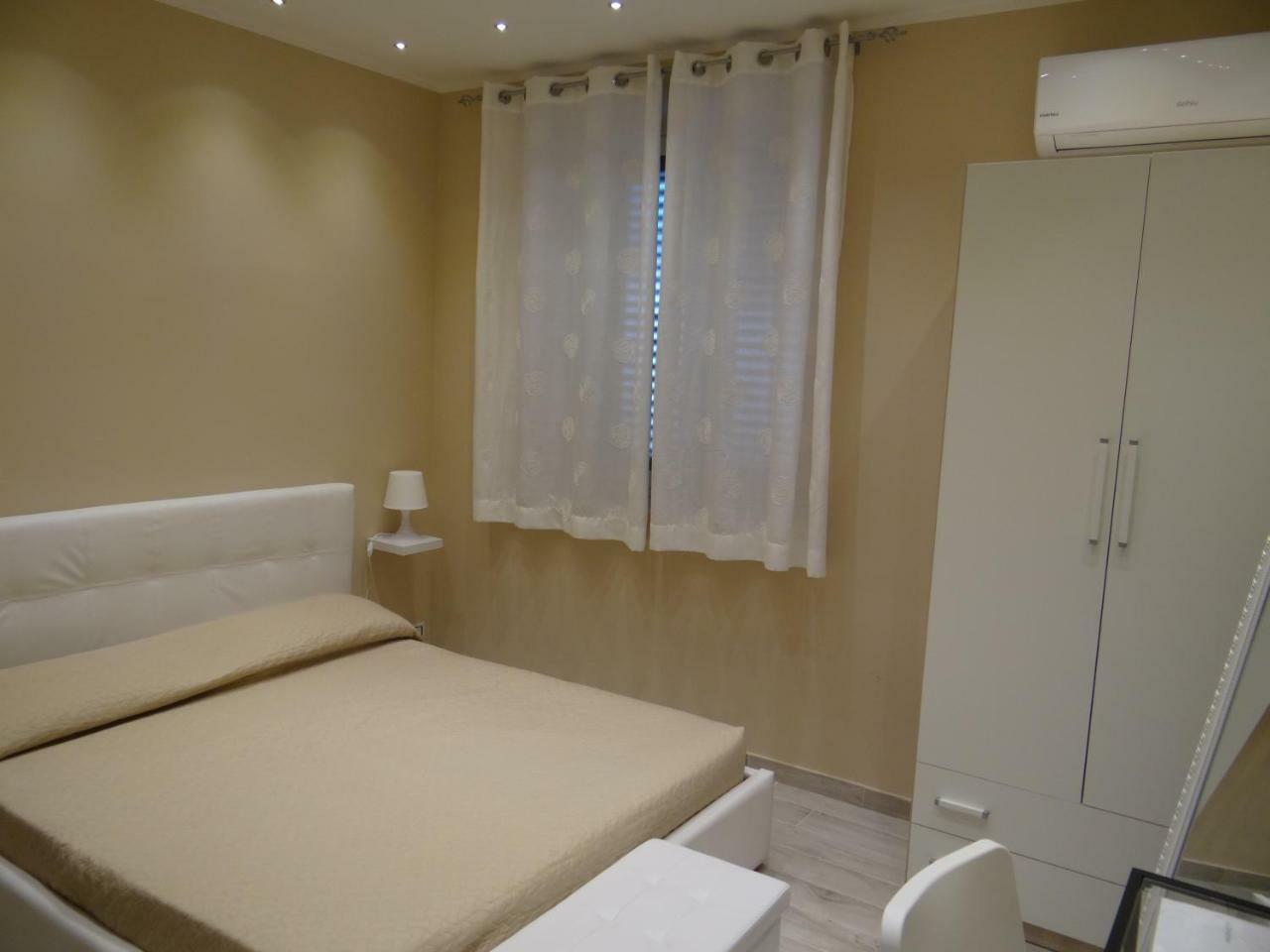Bed and Breakfast Montecarlo Palace Palermo Exterior foto