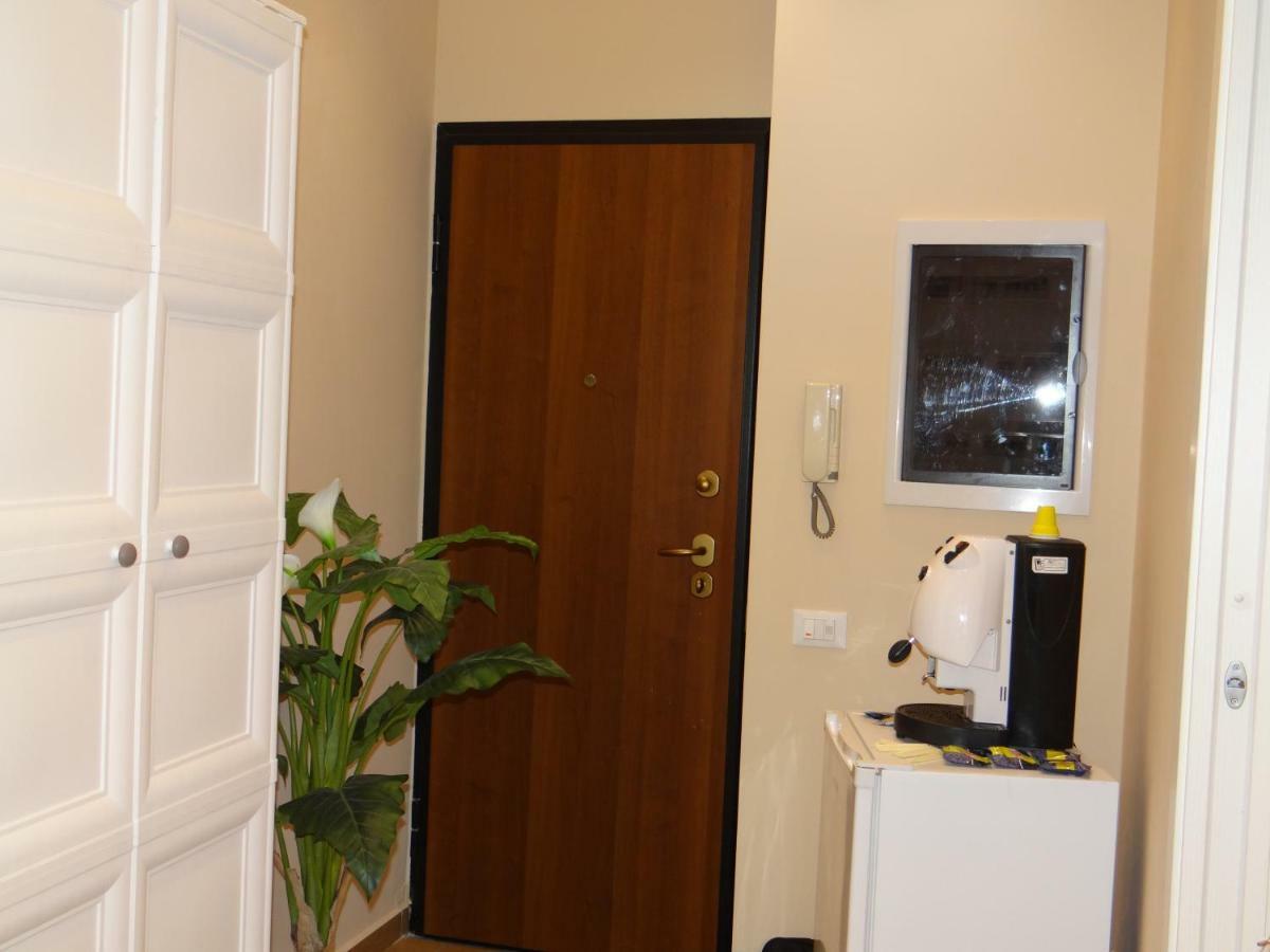 Bed and Breakfast Montecarlo Palace Palermo Exterior foto