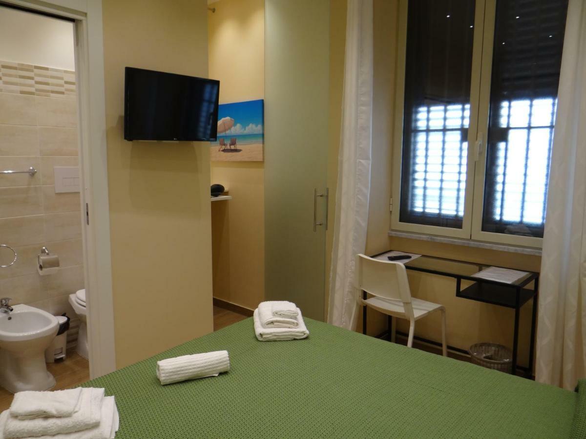 Bed and Breakfast Montecarlo Palace Palermo Exterior foto