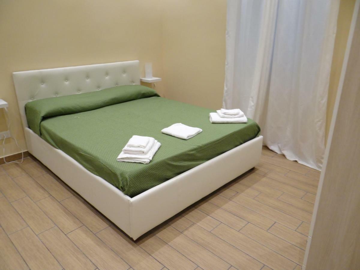 Bed and Breakfast Montecarlo Palace Palermo Exterior foto
